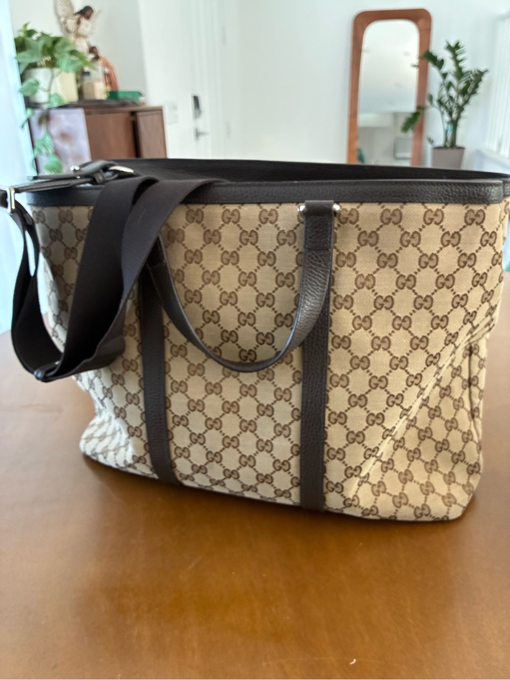 GUCCI GG SUPREME TOTE - Picture 3 of 14